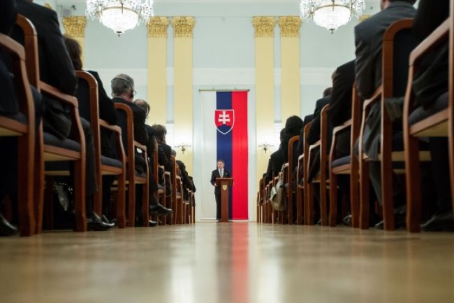 Kvalita demokracie na Slovensku sa v minulom roku zhoršila