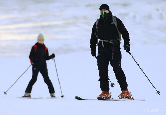 Snehové podmienky sa zlepšili, v prevádzke bude minimálne 40 stredísk