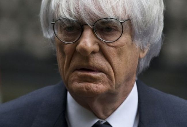 Bernie Ecclestone odstúpi z vedenia F1 pre súdny spor