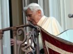 Pápež Benedikt XVI. vyhodil stovky pedofilných kňazov