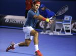 Roger Federer je vo štvrťfinále, vyrovnal Connorsov rekord