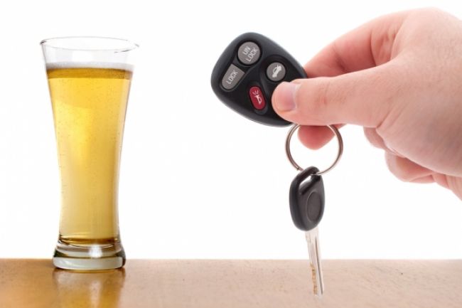 Za alkohol súdia starostu obce Králiky, viezol auto domov