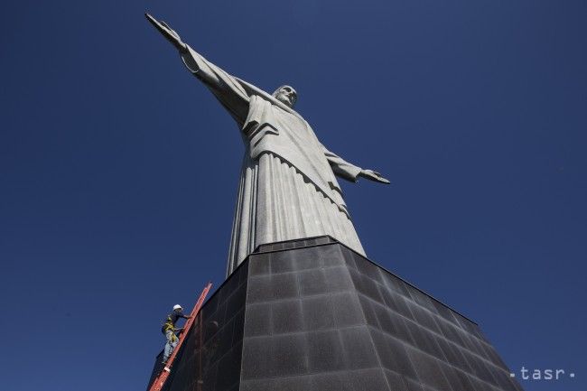 Začali opravovať sochu Krista v Riu de Janeiro, potrvá to 4 mesiace