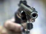 Neznámy lupič so zbraňou v ruke prepadol v Prešove poštu