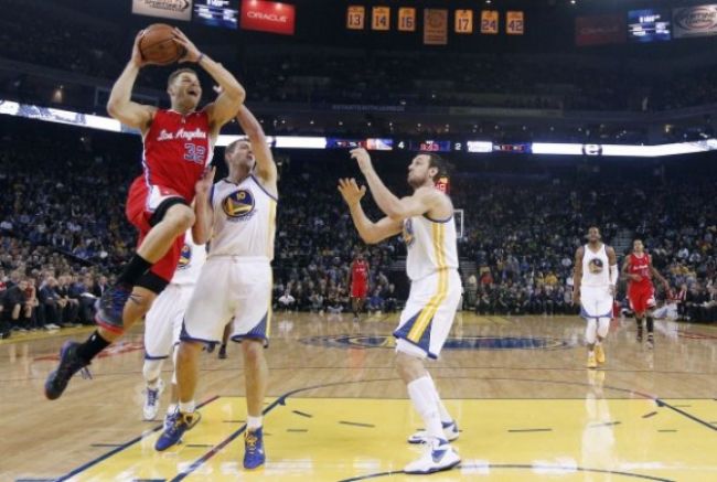 Video: Warriors preskákali súpera, Indiana padla desiatykrát