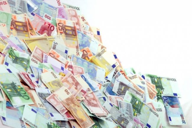 Občania a firmy dvoma percentami z daní darovali milióny eur