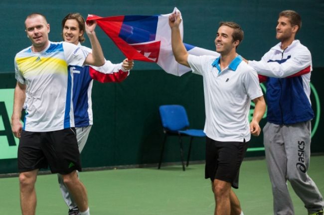 Slováci zdolali Lotyšov, čaká ich finále zóny Davis Cupu