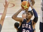 Basketbalista Paul George údajne čaká dieťa so striptérkou