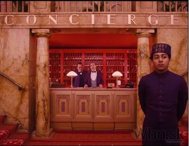 Režiséra filmu Grandhotel Budapešť uchvátila Praha