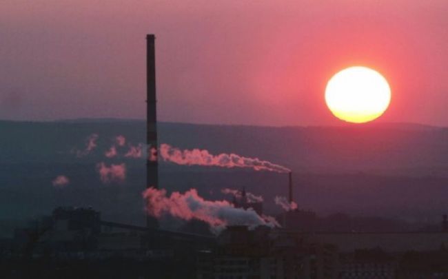 Diktát EÚ na zníženie emisií podľa SaS poškodzuje ekonomiku