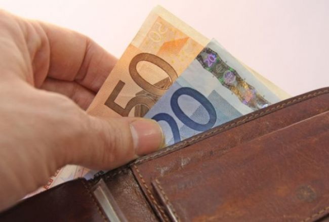 Preddavky na daň z príjmov sa budú platiť od 2500 eur