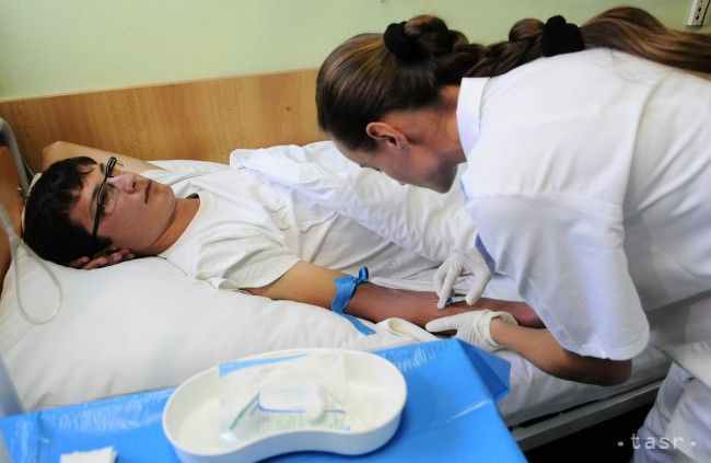 Sestry žiadajú v štátnych nemocniciach podobné platy, ako majú doktori