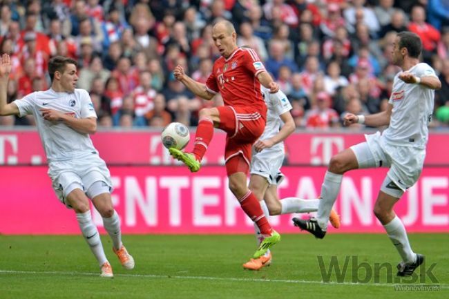 Bayern Mníchov nedáva nikomu šancu, neprehral už 46 duelov