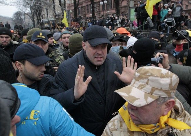 Opozičný líder Ťahnybok zvoláva do Kyjeva všetkých ukrajinských mužov