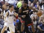 Video: V NBA hviezdil LeBron James, Miami porazilo Dallas