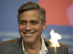 George Clooney uviedol v Bielom dome svoj film Pamiatkari