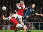 Video: Bayern a Arsenal nedali penalty, Miláno doma zaváhalo