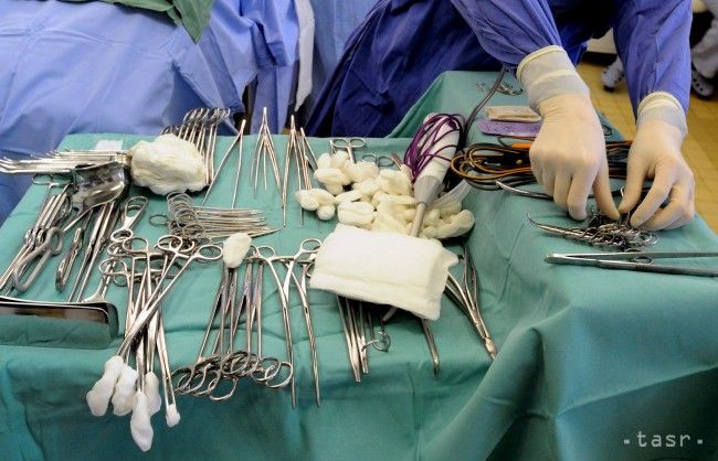 Lekári v Šaci použili novú metódu na liečbu poškodenej chrupky