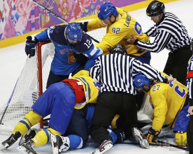 V severskom derby uspeli Švédi, zahrajú si finále olympiády