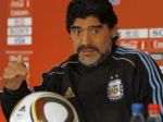 Maradona ohlásil návrat na trávniky, bude hrať piatu ligu