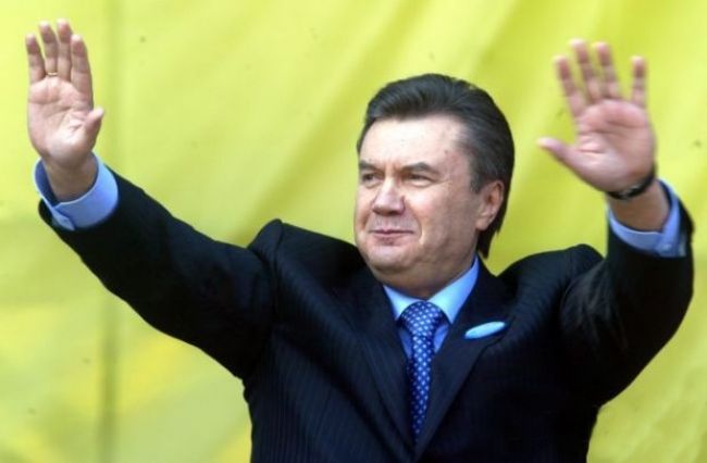 Prezident Janukovyč opustil Kyjev, Tymošenková hlási návrat