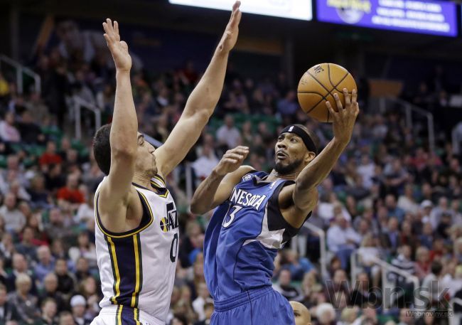 Video: Pacers zdolali Bucks, Washington doma zvíťazil o bod