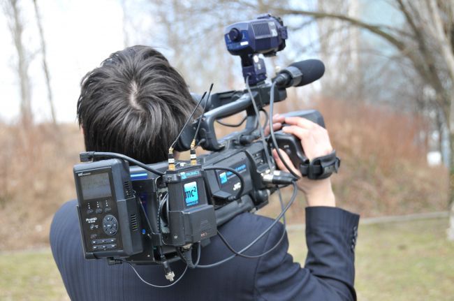 Video: Študenti vyhlásili vojnu klasickým televíziám