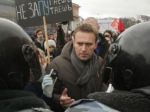 Ruského aktivistu Navaľného odsúdili za protivládny protest