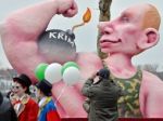 Putina žiadal o armádu Janukovyč, invázia pripomína rok 1968