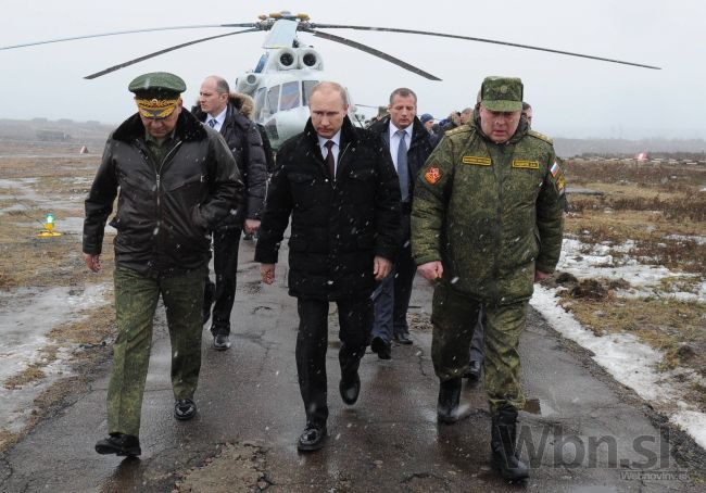 Na Kryme znela streľba, podľa Putina je jeho akcia legálna