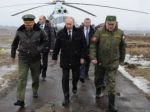Na Kryme znela streľba, podľa Putina je jeho akcia legálna