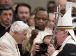 Pápeža pohoršujú mýty, ktoré o ňom kolujú