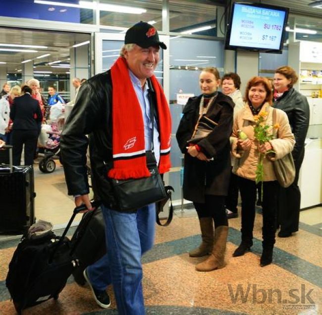 Avangard Omsk prepustil trénera Říhu, neprišiel na tréning