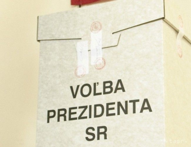 Voliči, ktorým zdravie bráni ísť voliť, môžu požiadať o prenosnú urnu