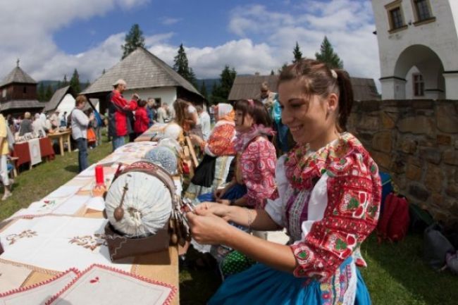 Turistov na Liptove pribúda a míňajú aj viac peňazí