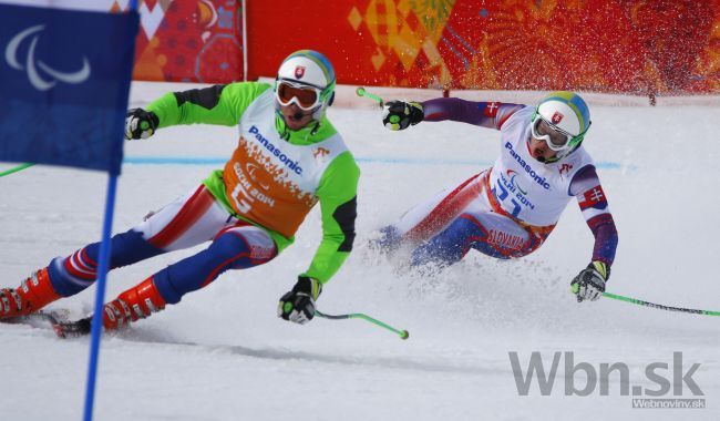 Slovenskí slalomári na paralympiáde nezvládli jazdy