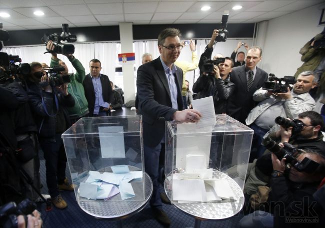Srbi si volia vládu, vicepremiér sa vidí v kresle premiéra