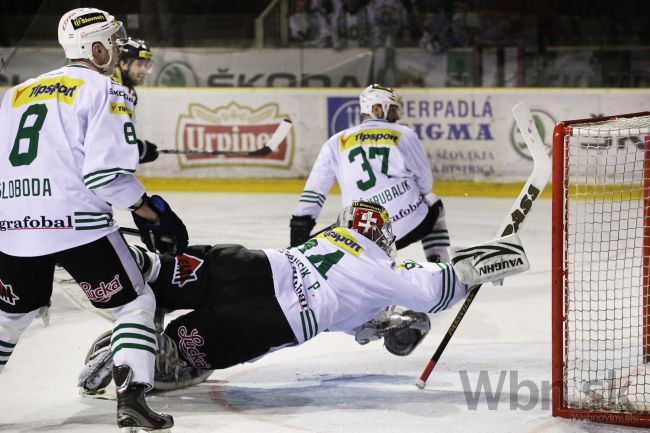 Piešťany si zahrajú semifinále, Bystrica deklasovala Skalicu