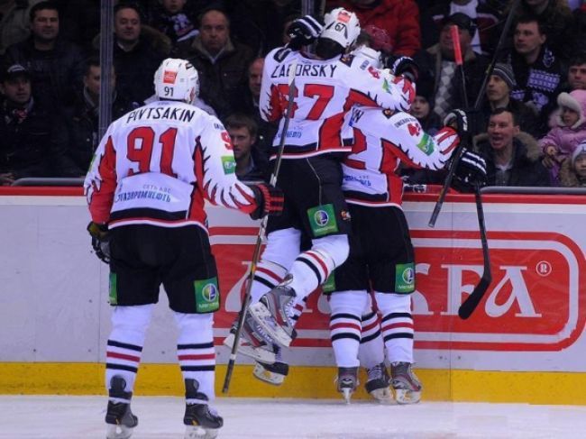 Ružička sa blisol, postup v KHL si vybojovali Omsk a Traktor