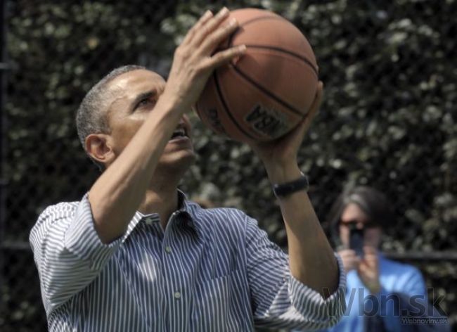 Obama by sa v zostave Lakers nestratil, rýpol si Bryant