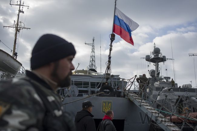 Na ukrajinskej lodi v Sevastopoli veje ruská zástava