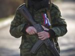 Krym má zoznam nevítaných hostí, na hraniciach pribúda Rusov