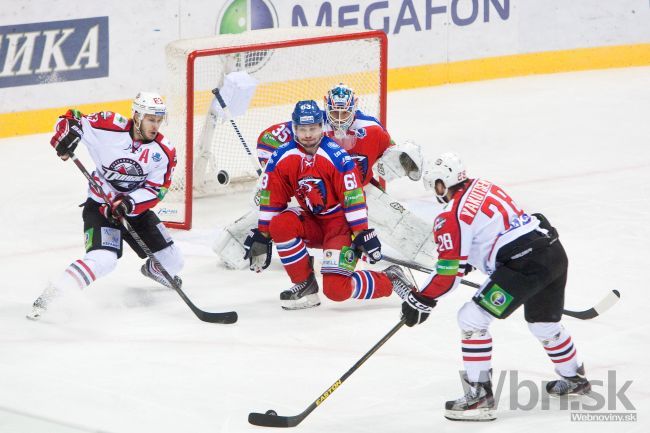 Piatkový zápas play-off KHL sa v Bratislave hrať nebude