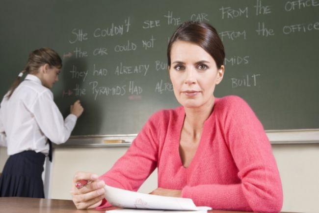 Učitelia sa potácajú na chvoste spoločnosti, tvrdí prorektor