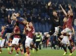 Video: Neapol zdolal suverénny Juventus, AS Rím nezaváhal