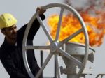 Oslabovanie cien ropy brzdilo napätie na Ukrajine
