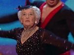 Video: 80-ročná babička to rozbalila v talentovej súťaži