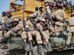 Dav v Afrike zaútočil na základňu OSN, zomreli desiatky ľudí