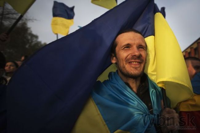 Ukrajinská vláda sľúbila, že dá ruskej menšine väčšie práva