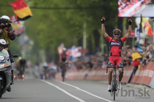 Klasiku Amstel Gold Race ovládol Gilbert, pomohol mu Velits